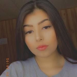 Meet your Posher, Effie